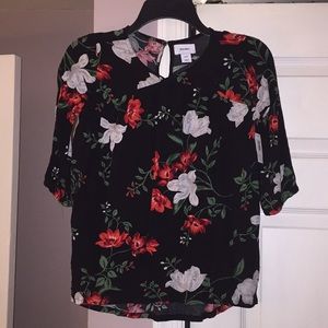 4/$20 Black Floral Summer 1/2 sleeve Top New Sz M